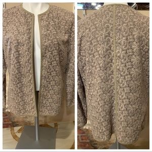 2 for $20🍒 🌝 Beige Lace Jacket🌝